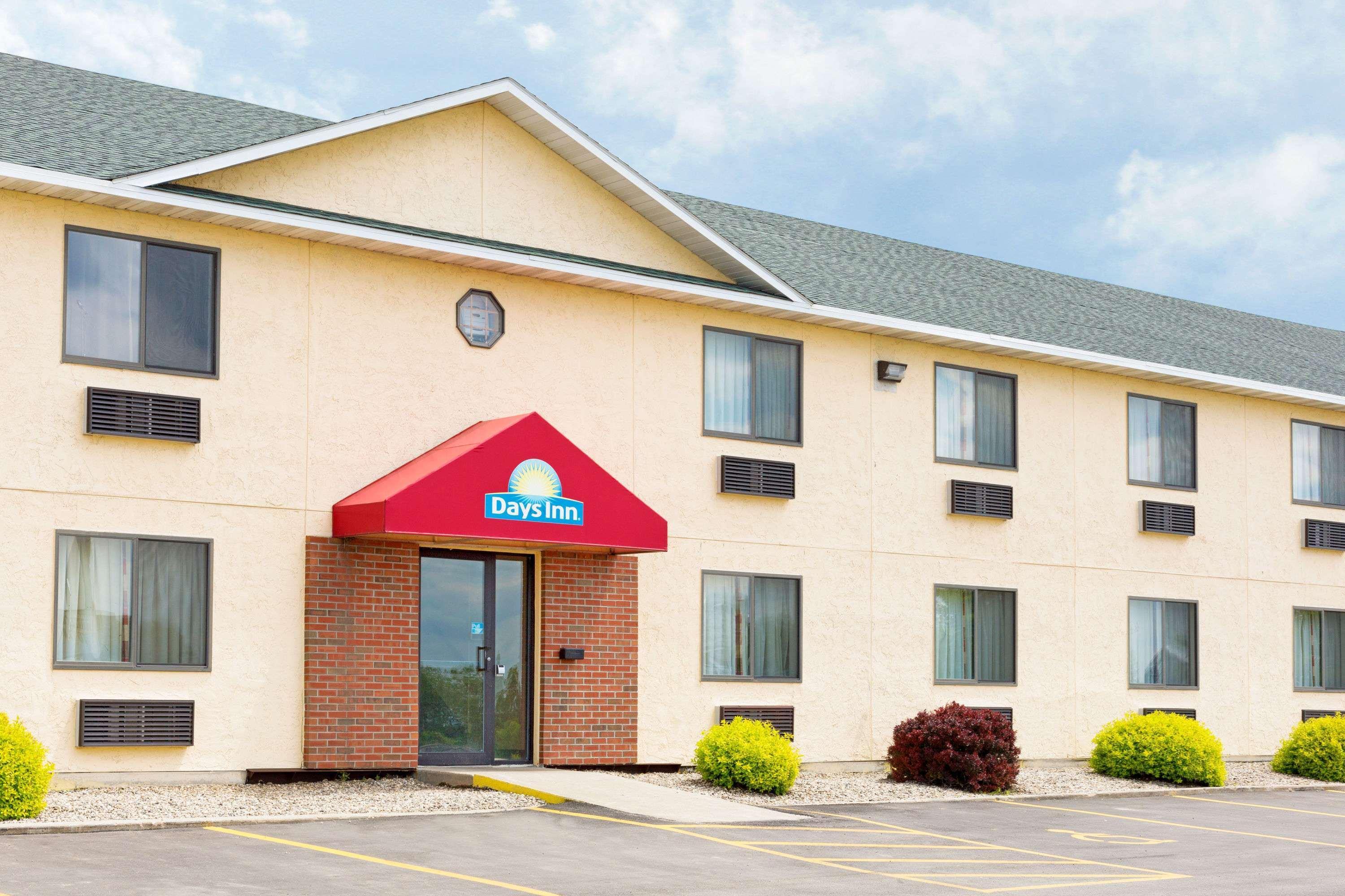 Econo Lodge Inn & Suites Yankton Buitenkant foto